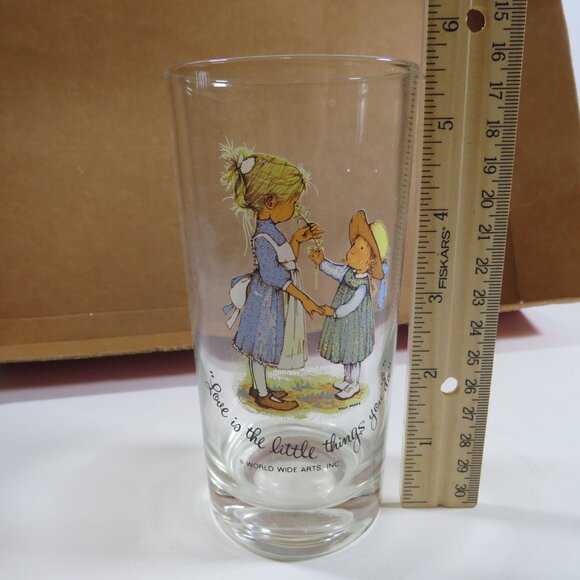 Holly Hobby 1970s "Love is the Little Things You Do" Glass - Picture 8 of 9